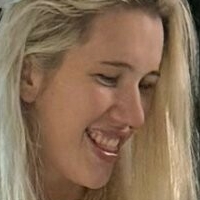 Amazon Allie Desnuda