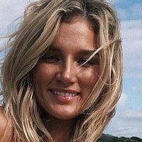 Amy Pejkovic Desnuda