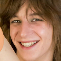 April Gillespie Desnuda