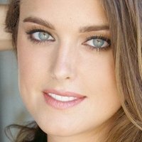 Ashley Newbrough Desnuda