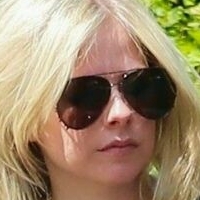 Avril Levigne Desnuda