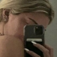 Bella Renaldi Desnuda