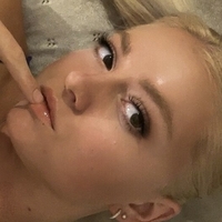 Blonde_ellie Desnuda