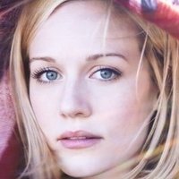 Cara Theobold Desnuda