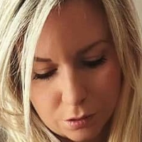 Carina Crone Desnuda