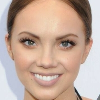 Danielle Bradbery Desnuda