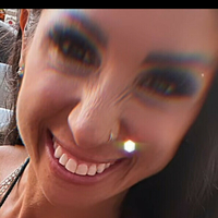 Deeturney Desnuda
