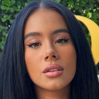 Dominique Kalem Desnuda