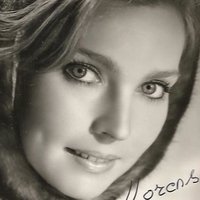 Dyanik Zurakowska Desnuda