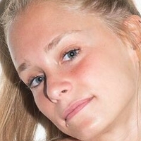 elabarkay Desnuda