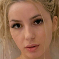 Elibee Desnuda