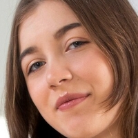 Eliza Thorn Desnuda