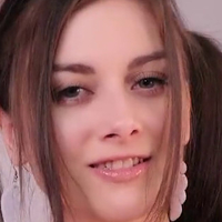 Ellie Idol Desnuda