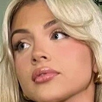 Ellieday Desnuda