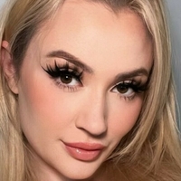 Emilee Raye Desnuda