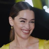 Emilia Clarke Desnuda