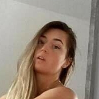 emiliy2876 Desnuda