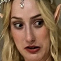 Emily Hebert Desnuda