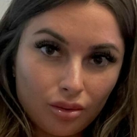 Emily Hurley Desnuda
