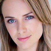 Emma Leonard Desnuda