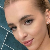 Emmy Spark Desnuda