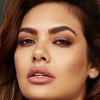 Esha Gupta Desnuda
