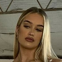 Hannah Sofia Desnuda