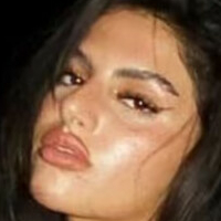 Huda Mustafa Desnuda