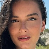 Ida Kulis Desnuda