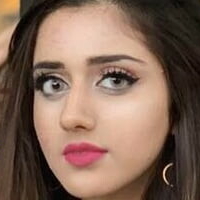 Jannat Mirza Desnuda