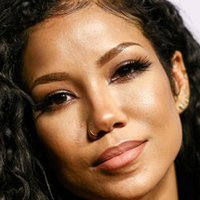 Jhene Aiko Desnuda