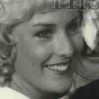 Joan Goodfellow Desnuda