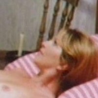 Juliane Rom-Sock Desnuda
