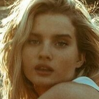 Katerina Pluchevskaya Desnuda