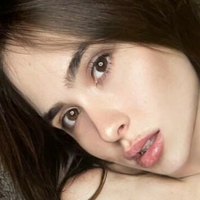 Kylie Bloom Desnuda