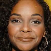 Lark Voorhies Desnuda