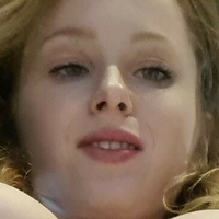 Laura Lit Desnuda