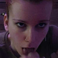 lea_raudona Desnuda