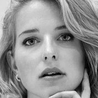 Leonie Brill Desnuda