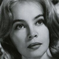 Leslie Caron Desnuda