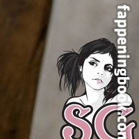 Liwarie Suicide Desnuda