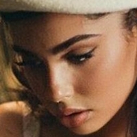 Liya Noga Desnuda