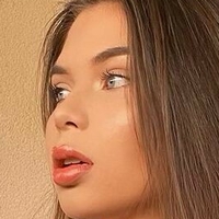 Louise.wmn Desnuda