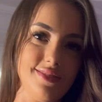 Luana Schneider Desnuda