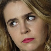 Mae Whitman Desnuda