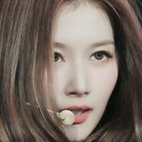 Minatozaki Sana Desnuda