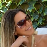 Miss V Desnuda