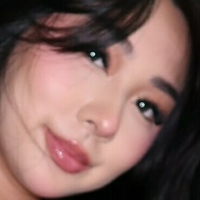nimkguyen Desnuda