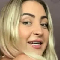 Olivia Nelson Desnuda