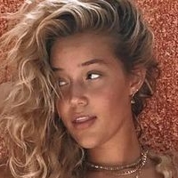 Olivia Ponton Desnuda